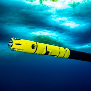 DataDecoder0's tweet image. 🌊🤖 A robot just mapped the ocean hidden beneath Antarctica’s ice shelves—a first in human history. The frozen frontier is finally revealing its secrets. 

#Antarctica #Science #Robotics