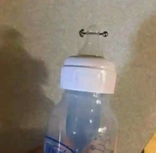 Toma wachin para que no extrañes a tu mama