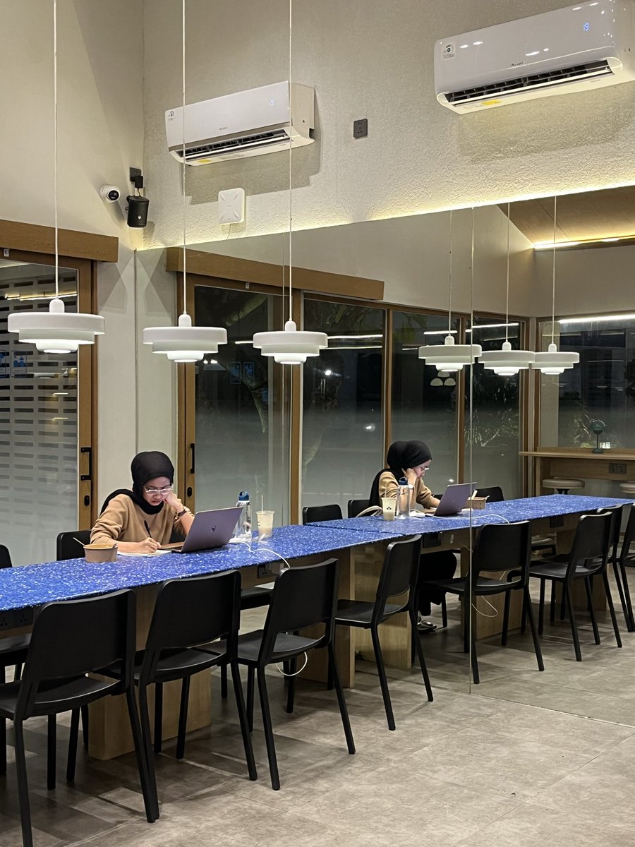 arbhimo's tweet image. Naga Beton