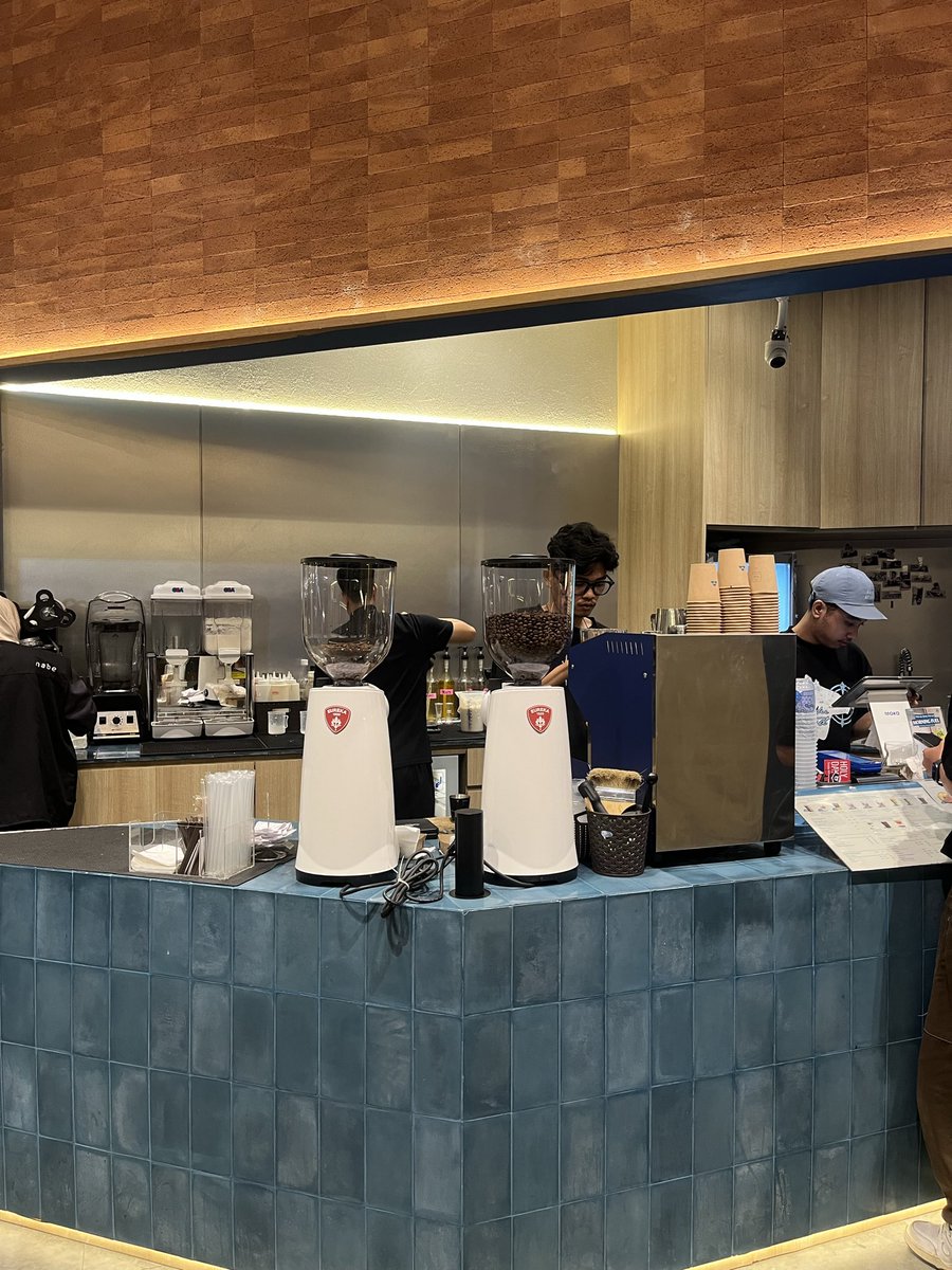 arbhimo's tweet image. Naga Beton