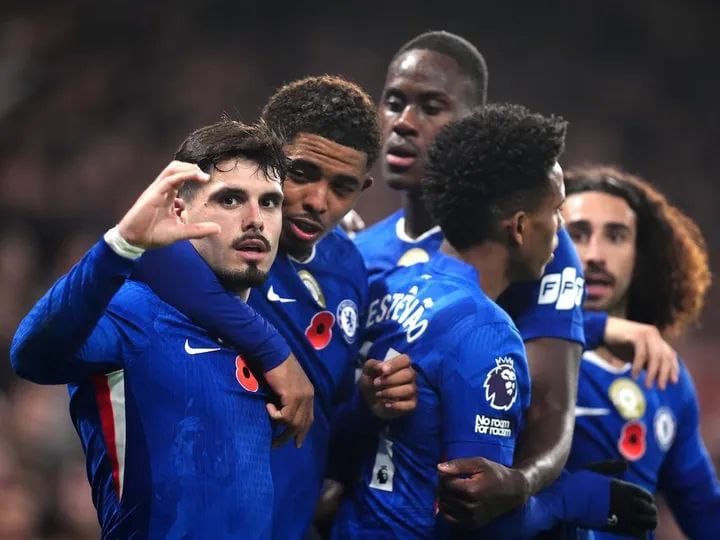 📊 بورنموث لا يعرف طعم الإنتصار على البلوز تشيلسي منذ 2020/2/29 م :

•7 مباريات 🏟️
•4 فوز لـ تشيلسي ✅🔵
•3 تعادل 🤝🏻
•سجل تشيلسي 12 هدف ⚽🔵
•3 كلين شيت لـ تشيلسي 🥅🔵
•سجل بورنموث 6 اهداف ⚽🔴