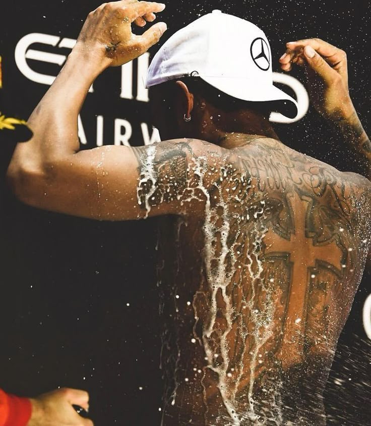 bonotires's tweet image. Something about this Abu Dhabi podium celebration..