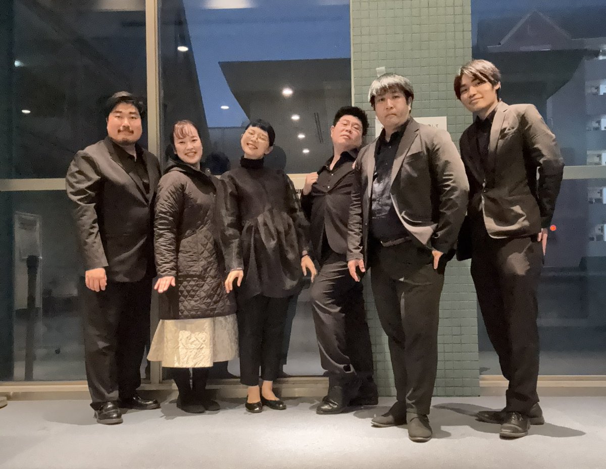 irokuni's tweet photo. 元気に合唱お仕事してきました！
いろくにからはSATB1人ずつの参加です。
完全な集合写真撮れず…無念！ https://t.co/odheqKt0QQ