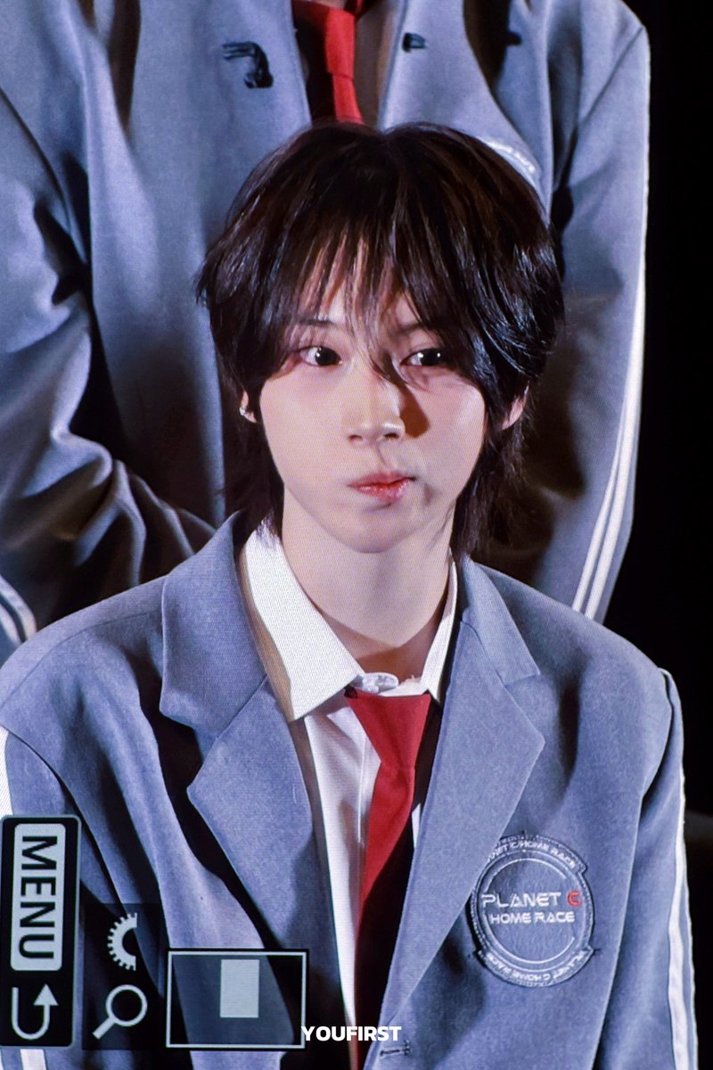 251206 pre.

#HOMERACE #홈레이스C
#빙화 #BINGHUA #谢秉桦 #ビンファ