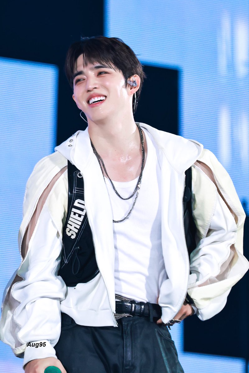 251206 SEVENTEEN WORLD TOUR [NEW_] IN OSAKA #세븐틴 #SEVENTEEN