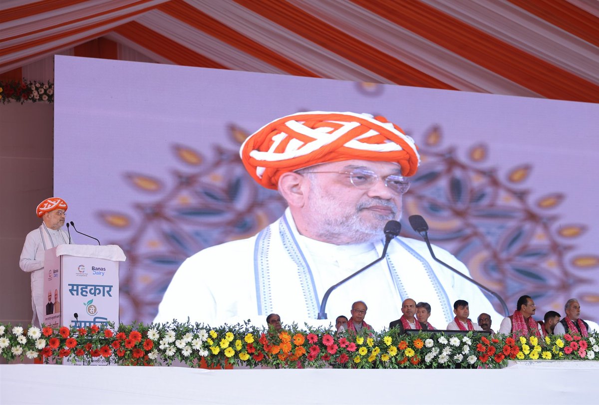 ChaudhryShankar's tweet photo. A landmark day for Banas Dairy as Hon’ble Union Home &amp; Cooperation Minister Shri @AmitShah ji inaugurated and launched key projects. The visit brought fresh energy and inspiration. https://t.co/lNI68o2pCv
