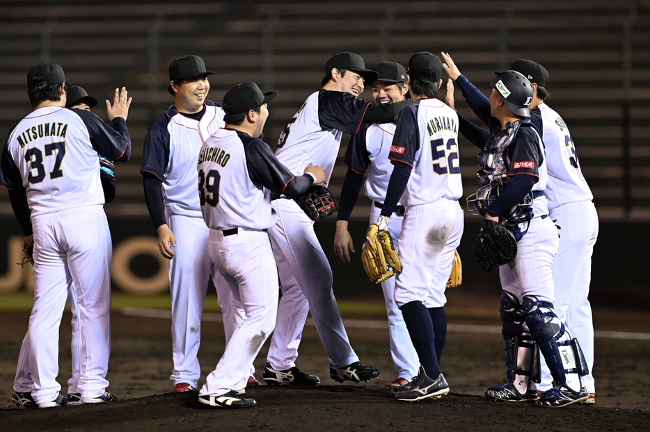 プロ野球引退の「ラストゲーム」23選手が北九州で特別試合　元ソフトバンクの4人も〝完全燃焼〟 news.yahoo.co.jp/articles/68847…

プロ野球を引退、または今季限りでの引退を決断した選手のセレモニーを兼ねた特別試合「THE　LAST　GAME　2025」が6日、北九州市民球場であり、23選手が参加した。