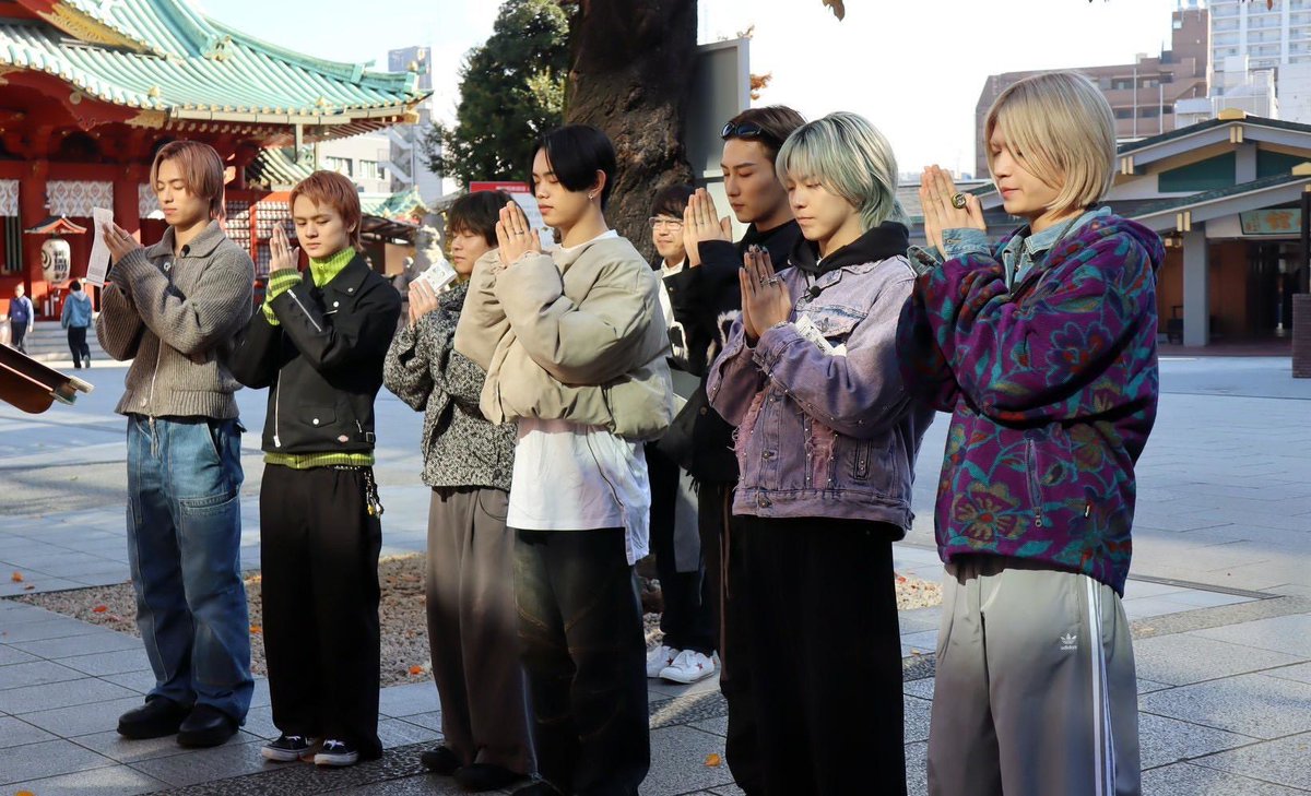 NEO EXILE tweet media