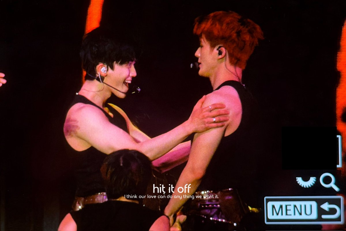 251206 드림쇼4 대만

어떤 나냥이 되게 신나셨는데

#재민 #JAEMIN #제노 #JENO #엔시티드림 #NCTDREAM