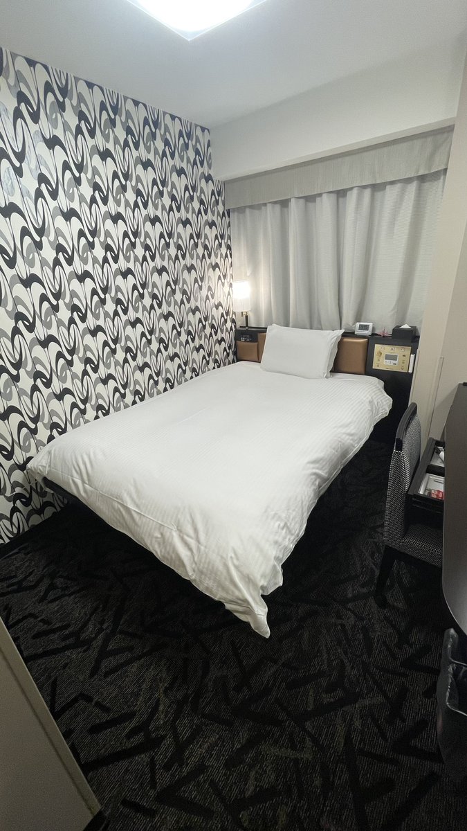 先日、出張で泊まったビジホ。 会社が予約したんだけど、ここしか空い