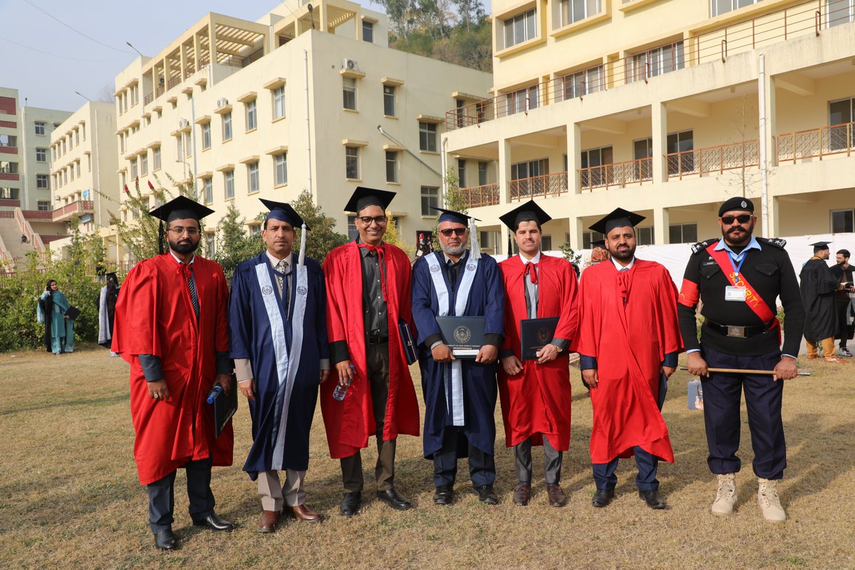 UAJK_Official's tweet photo. A Day to Remember at KAC ✨
A proud and joyful group moment at @UAJK_Official’s 21st Convocation at King Abdullah Campus. Celebration, smiles and applause filled the air as graduates, faculty and families marked a historic day of achievement and success.
#UAJK #21stConvocation https://t.co/hAgymvMuC2