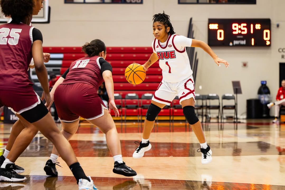#HoopHeroines Credit Where Credit Is Deserved:
Kiyoko Proctor | <a href="/Kiyokoproctor8/">Kiyoko Proctor /2025 Class</a> | <a href="/SIUEWBB/">SIUE Women’s Basketball</a> 

13.6 points
2.1 rebounds
2.9 assists
1.7 steals
26.6 Player Efficiency Rating
120.4 Player Offensive Rating
77.4 Player Defensive Rating
+43.0 Net Rating