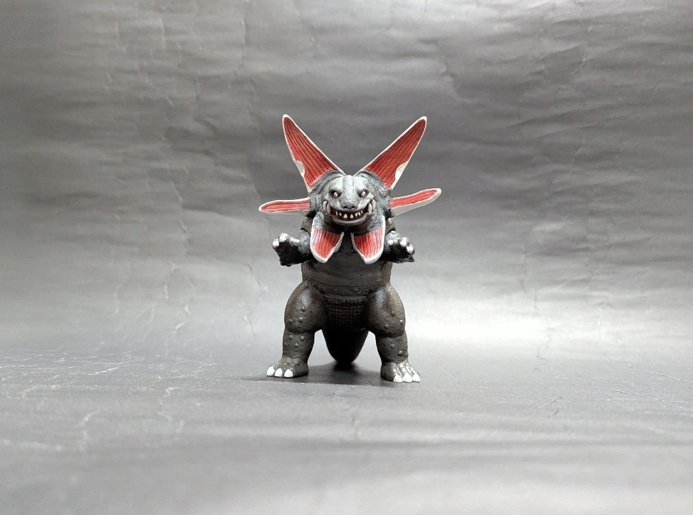 ウラン怪獣ガボラのソフビをリペイント！ #ウルトラマンオメガ