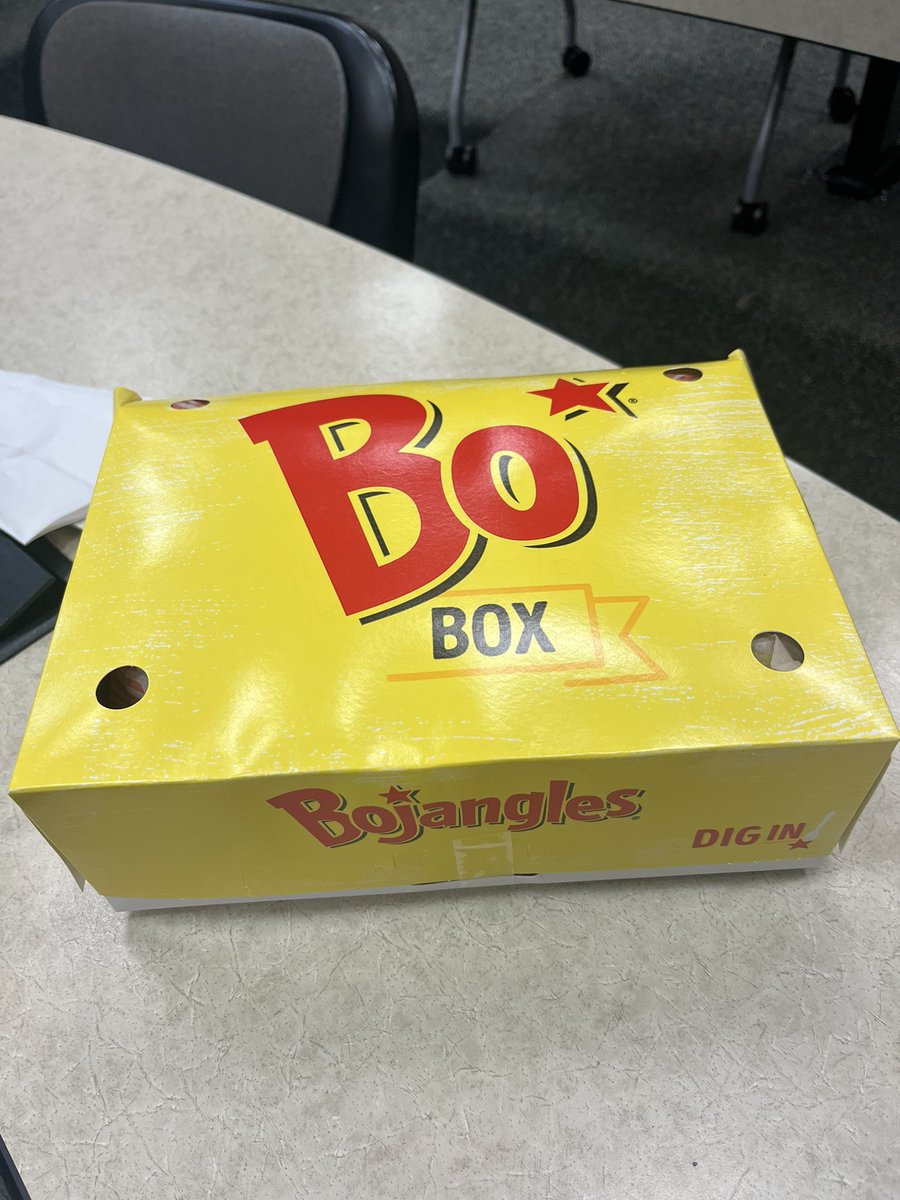 CU_Math's tweet image. Linear Algebra final at 8 AM Saturday = @Bojangles Time!!! ❤️