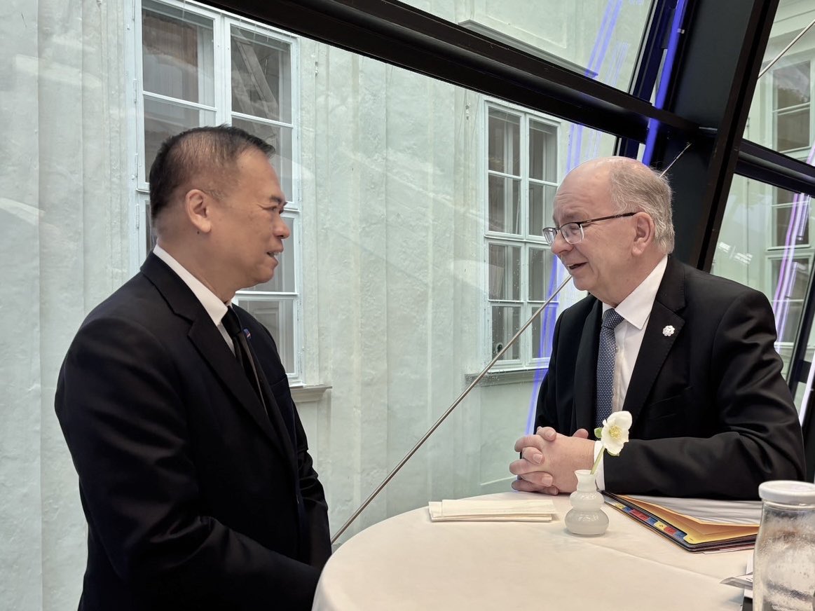 VFM Vijavat met with State Secretary for Foreign Affairs of #Sweden, welcoming the positive momentum of the bilateral relations as a Strategic Partnership, esp. coop. in defense technology. VFM also invited Sweden to participate in the International Conference on the Global