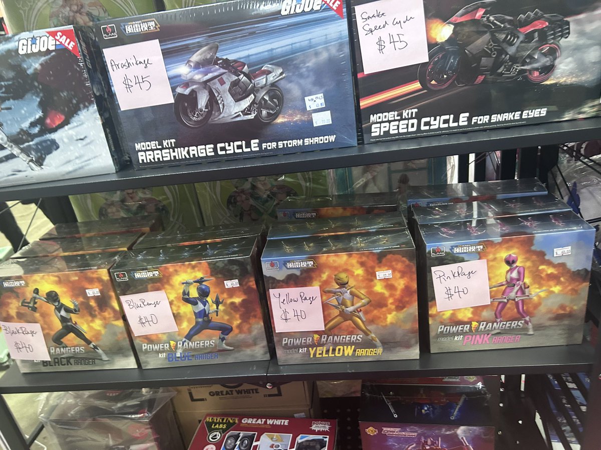 animepowers123's tweet photo. #MightyMorphinPowerRangers stuff but sadly no #ReIgnition.
#WarwickGoesSGCC https://t.co/UjiV4Mj16r