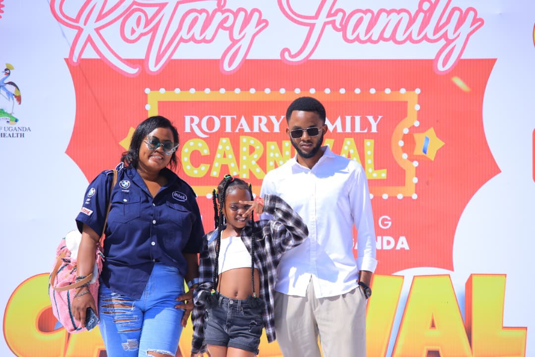 Family Carnival tweet media