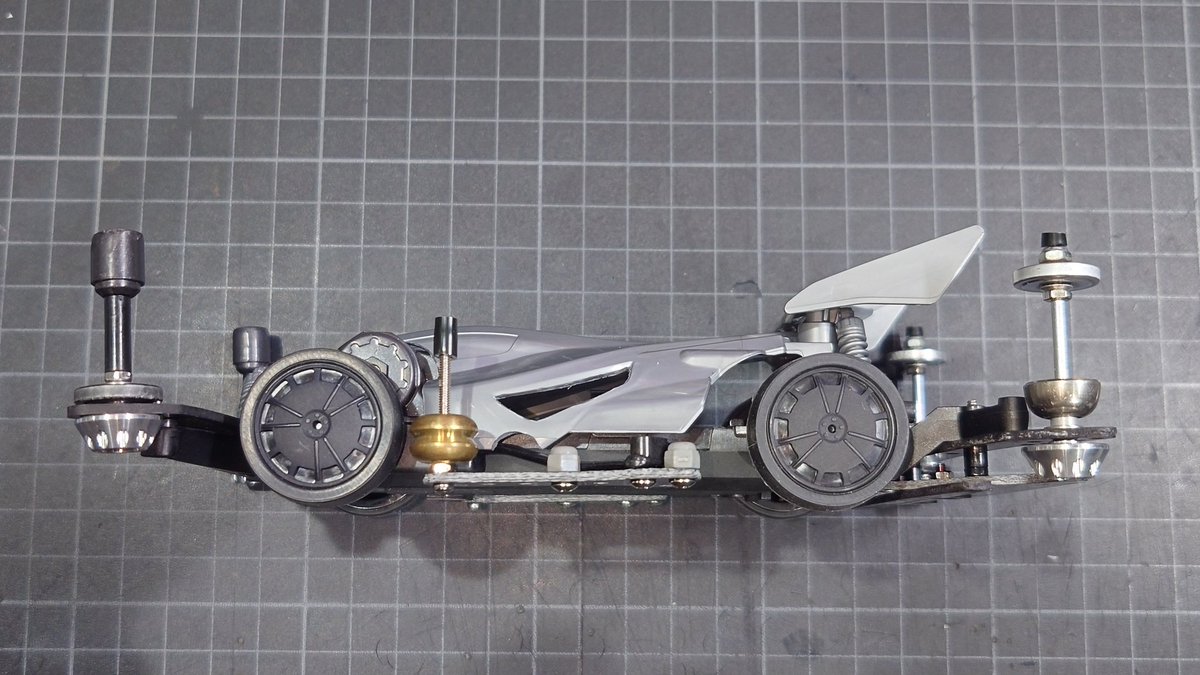 dendi_mini4's tweet photo. SFMのB-MAX車でけた☺️♪
パズルらしいパズルは無し。
とりあえず走らせてみないと何もわからんし😄
ボディはFM-Aではカッケェのよく見るデュアルリッジ。
肉抜きはメッシュ貼るとして、塗装はなんか考えます。
GOJOでシェイクダウンやな、楽しみですな〜🤭 https://t.co/YqPzlCsibJ