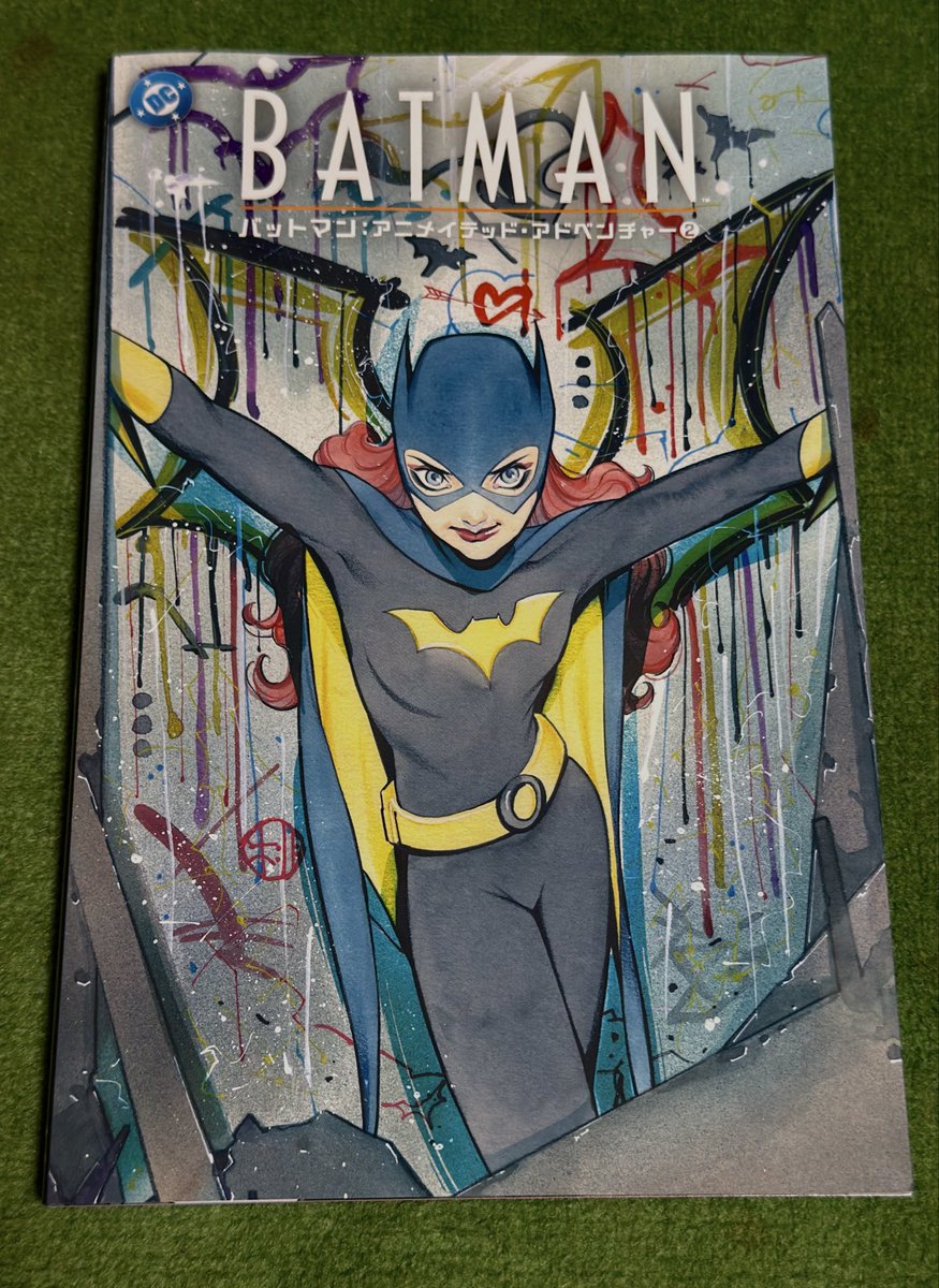 桃桃子先生(@peachmomoko60 )のブースで限定表紙のバットマン邦訳本を