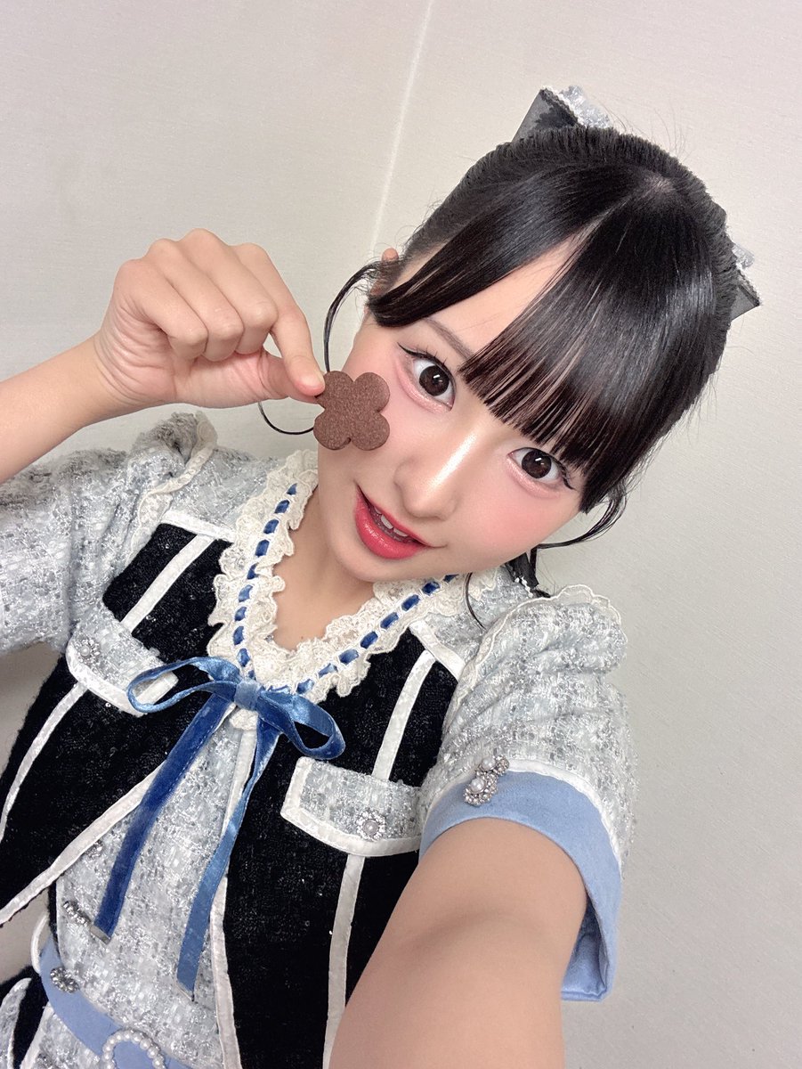 東山 恵里沙 (@erisahigasiyama) / Posts / X