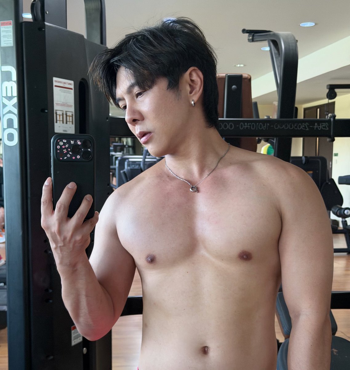 ช.ชวิน tweet media