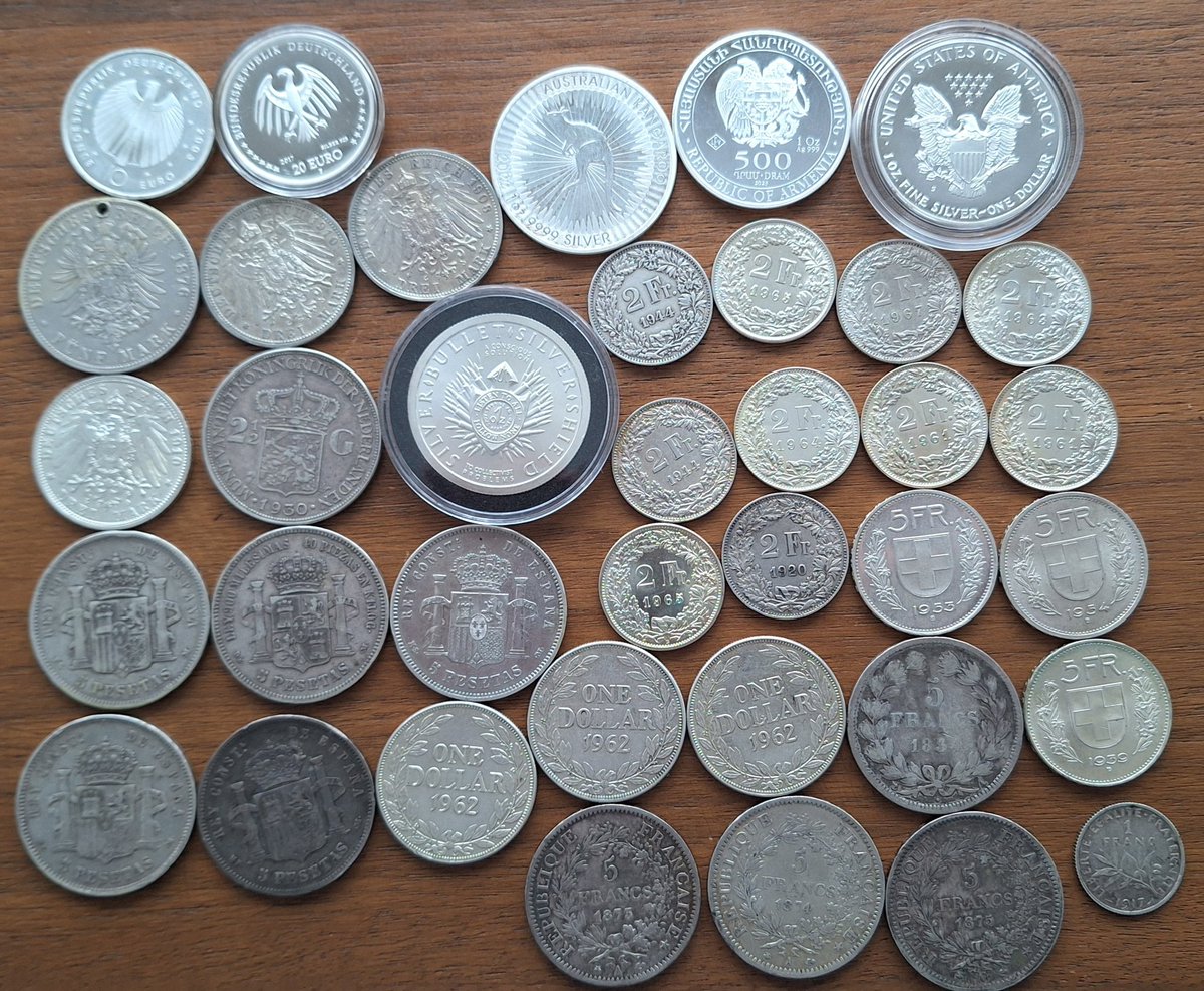 Welcome to the Stack ❤️
Keep stacking friends 👑
ASE Proof 🇺🇸 '91
Kangaroo🇦🇺 '22
Silver Shield👑
2Fr - 5Fr🇨🇭.835
3-5 Reichsmark🇩🇪 .900
5 Pesetas🇪🇦 .900
5 Francs🇨🇵.900
1 Dollar Liberia🇲🇾.900
Finders keepers 😇
#Silver #silversqueeze