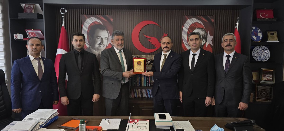 Kahramanmaraş’ın yiğit evladı;
Milli Yol Partisi Genel Başkanı Sayın <a href="/remzi_cayir/">Remzi Çayır</a>  'ı ziyaret ettik.

Nazik kabulleri ve mücadelemize gösterdiği samimi destek için teşekkür ediyoruz.
Bu kıymetli duruş, yolumuza güç ve moral katmıştır.
#milliyolpartisi 
<a href="/Atauzder06/">Atanamayan Uzmanlar Derneği</a>