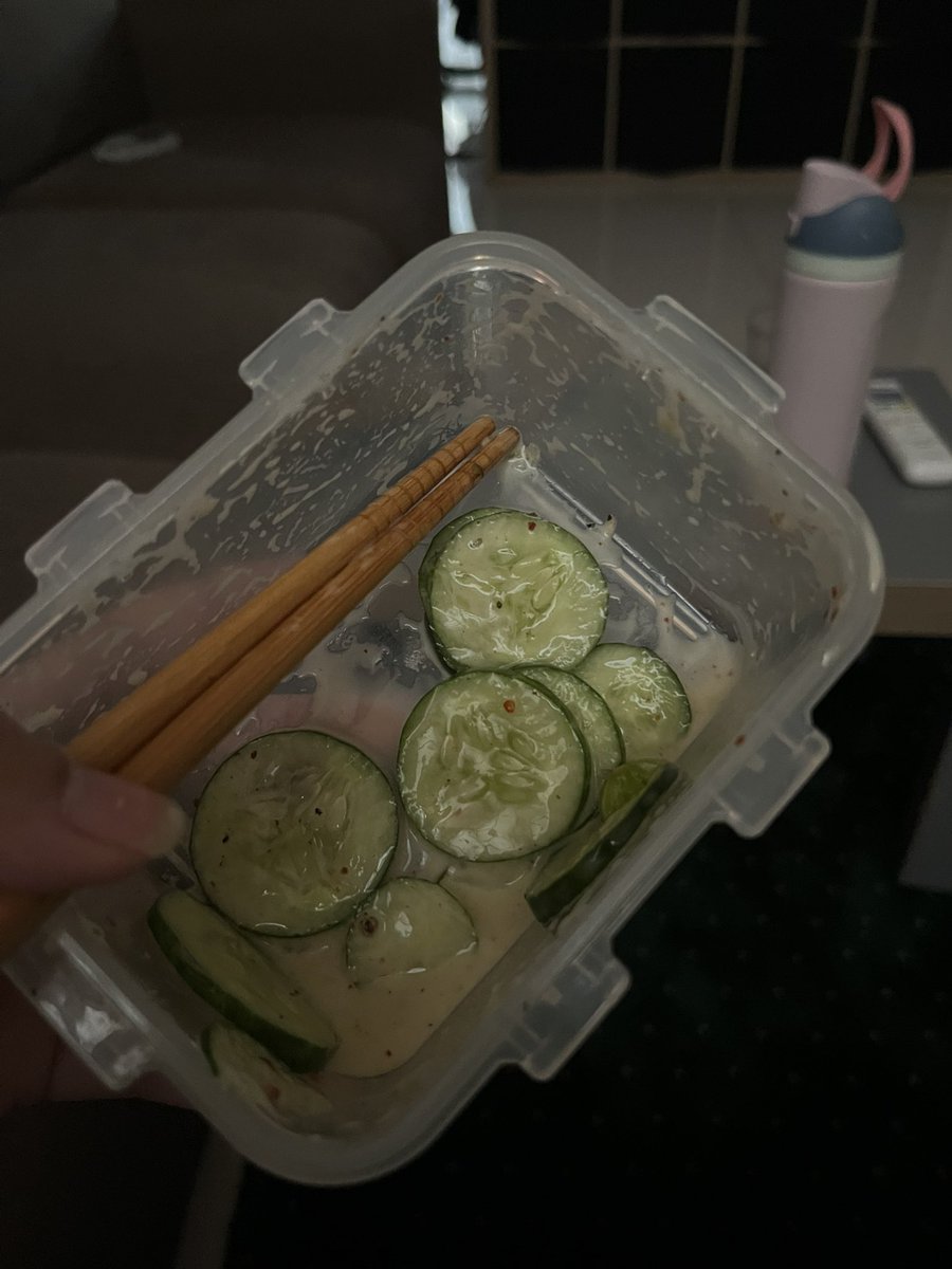 slowlifejournal's tweet photo. clean eating day… omad for today 🙏🏻 https://t.co/KnnszM5TAX