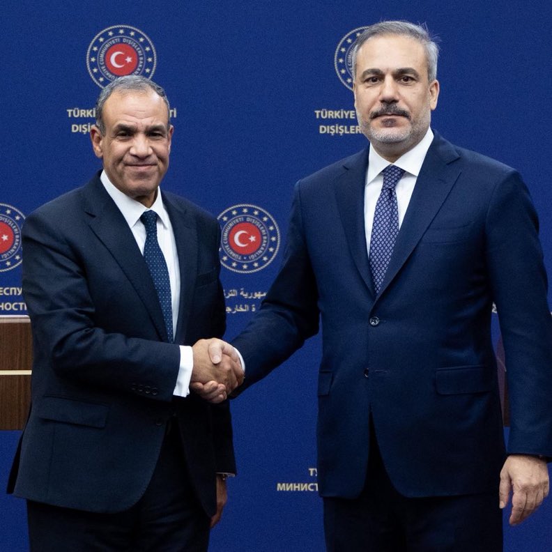 🔴 Mısır Dışişleri Bakanı Abdulati:

"Türkiye ile ilişkilerimiz çok iyi, Türkiye ve Mısır bölgesel güçlerdir."