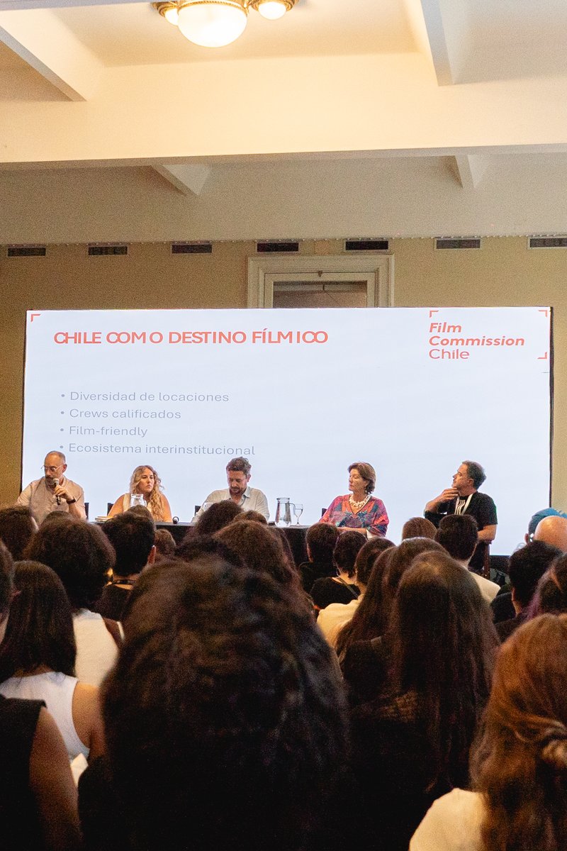 ProChile's tweet photo. La delegación chilena ya está presente en la 17ª edición de #VentanaSur en Buenos Aires, el mercado audiovisual más relevante de América Latina. Más de 30 productoras participan este año con el apoyo de @culturas_cl,  #ProChile, #FilmCommissionChile y #Cinemachile🎥🇦🇷 https://t.co/8CfUKHXJ6w