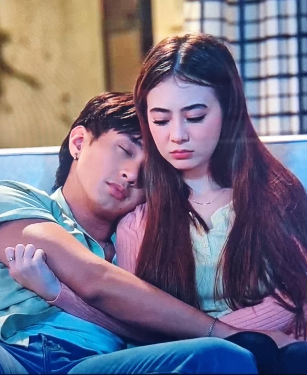 HQueen1234's tweet photo. Each other's safe place

MACJA KILIG NIGHT
#GhostingEpisode15 https://t.co/C8Q0dCvvRD
