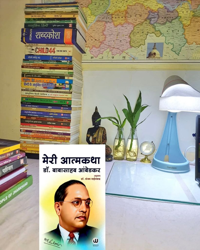 Dharamk12's tweet photo. ज्ञान के प्रतीक महामानव। 📚🩷 https://t.co/KMKXSBztvv