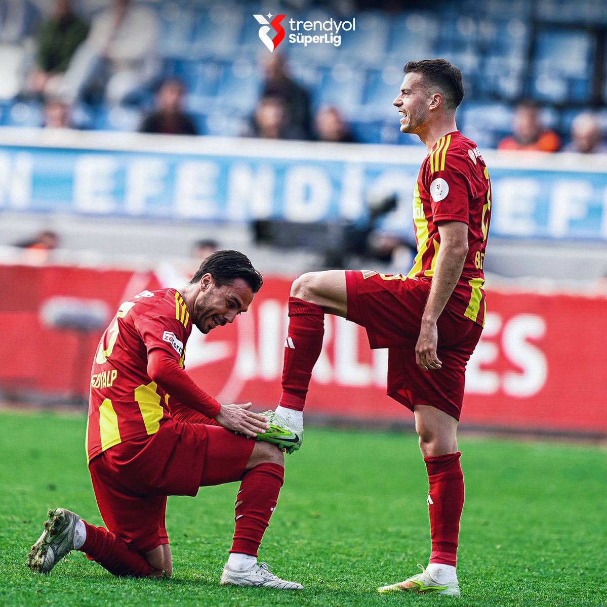 Son 2️⃣ maç, 2️⃣ gol!

𝐋𝐚𝐬𝐳𝐥𝐨 𝐁𝐞𝐧𝐞𝐬… ✨