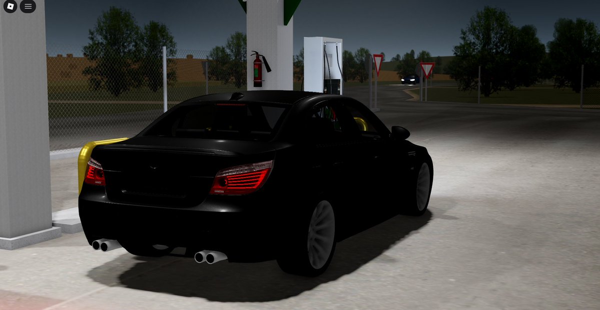 leo_183rd's tweet image. M5 E60🤤#Roblox #RobloxDev