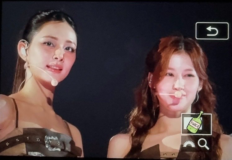 Cyan Hints tweet media