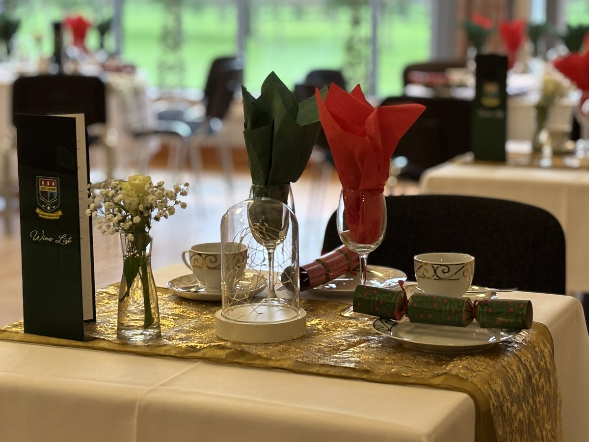 ShandonParkGC's tweet photo. Clubhouse @ShandonParkGC looking seasonally jolly for our first ever Festive Afternoon Tea 🫖🌹🧁 🥂🍷.

Thanks to our staff for all their efforts and to @GillCloke57 for the table flowers. 

#Christmassy #MerryChristmas2025 #SPGC   

@Golfer2017 @MHHospitality @Karensi26522933 https://t.co/evLnnE1pOt