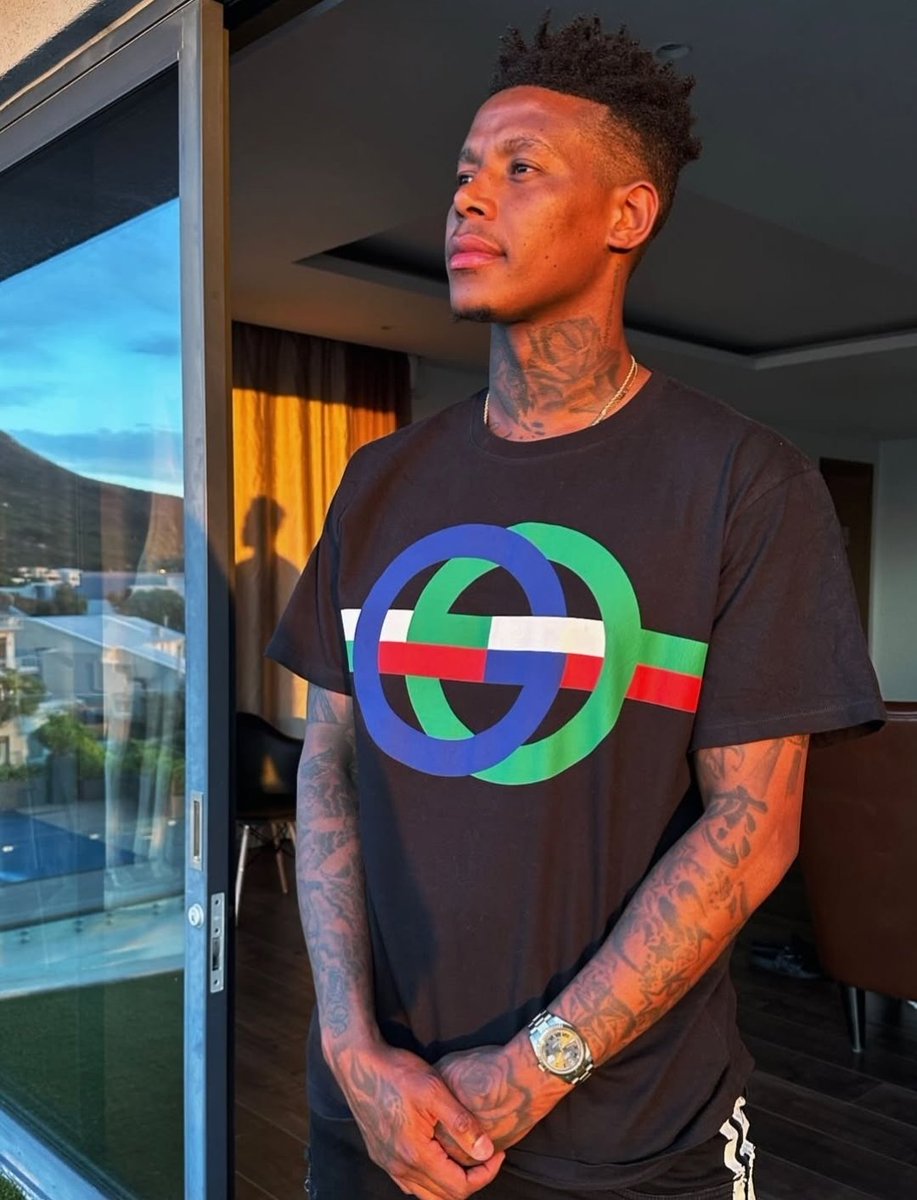 Musa_Khawula's tweet photo. Cindy Mahlangu's fiancée; Bongani Zungu who is a liar and a cheat. https://t.co/0A4MNXRVLq