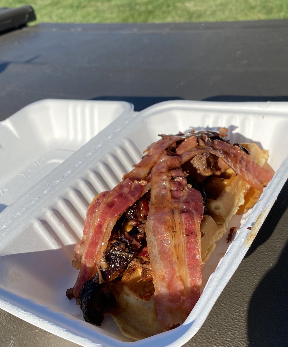 Food Day Today!

Location: Regina Farmers' Market
📆 December 6th
⏰ 9am to 3pm
📍Banner Hall at REAL District

Regular menu available:

Beef Brisket
Pulled Pork
Cup O' Que
Texas Big Beef Sausage
Apple Cider Slaw
BBQ Pit Beans
Maple Bacon Cornbread
Tumbleweed Pickles