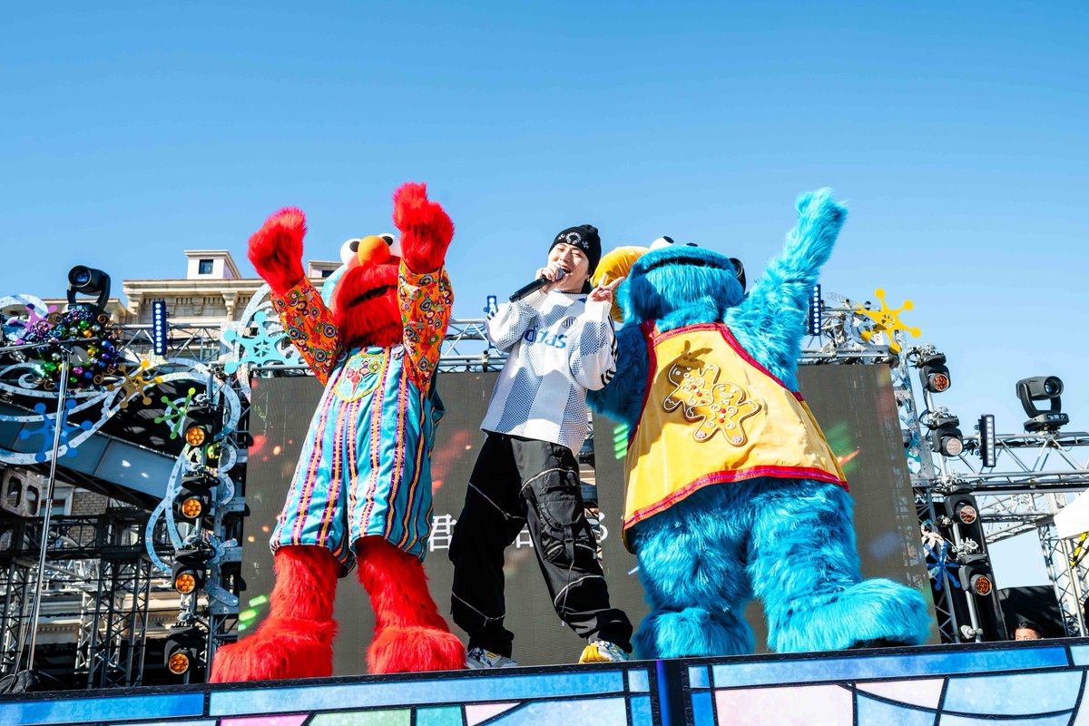 ゆうゆう UNIVERSAL STUDIOS JAPAN🌏🎄🎅 クリスマスライブ！！初の早朝ワンマン