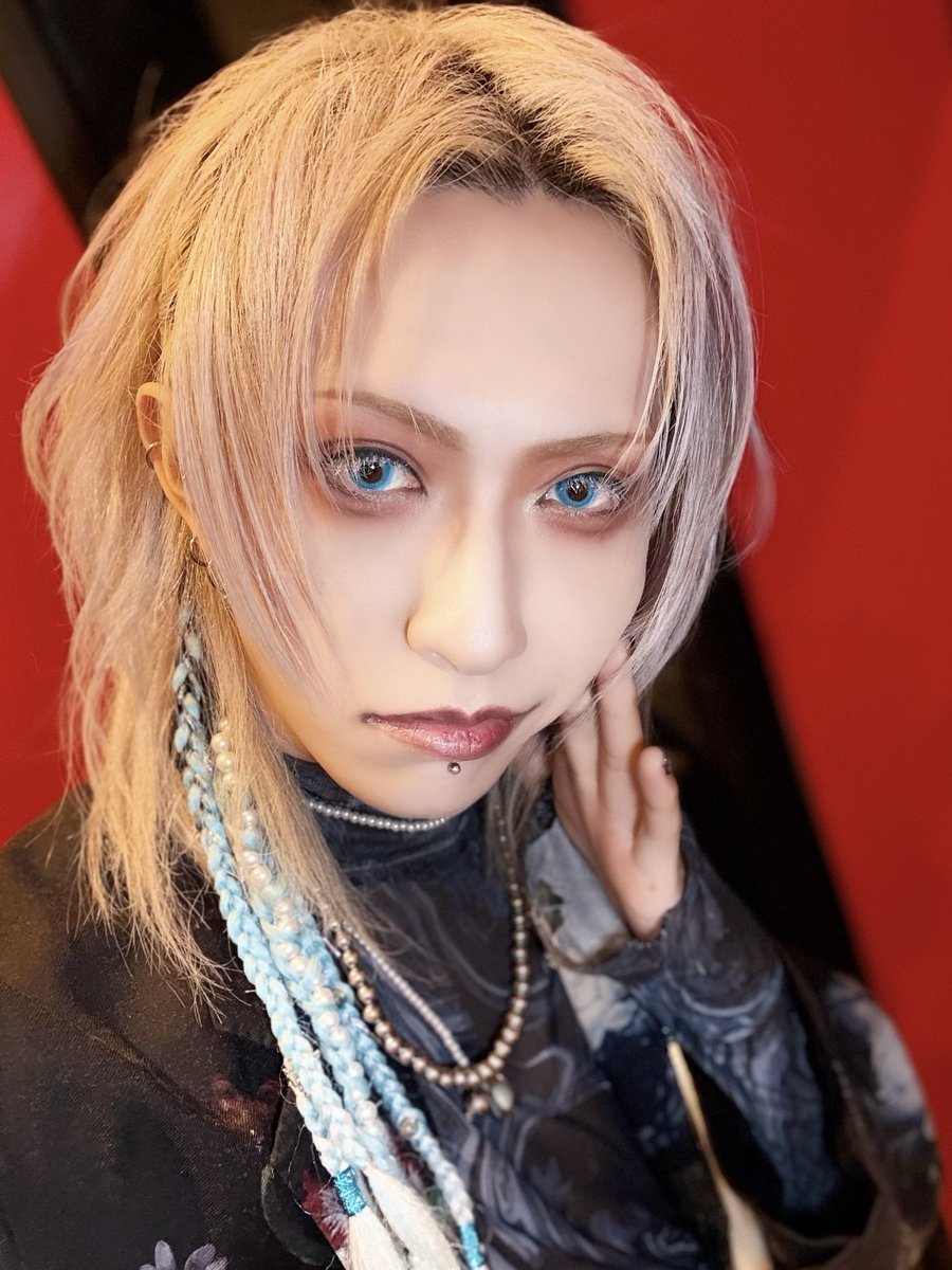 LAY ABOUT WORLD イザナ (@LAW_Izana) / Posts / X