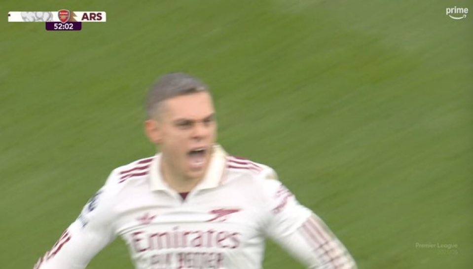 DailyAFC's tweet image. LEANDRO TROSSARD EQUALISES FOR ARSENAL!! 🥽🇧🇪