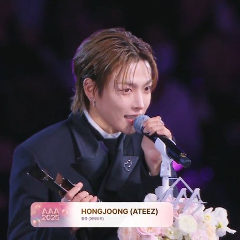 ATEEZ’s Hongjoong wins Best Choice Award at Asia Artist Awards 2025