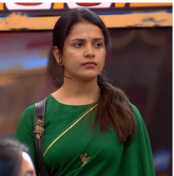 kollapurThaluka's tweet photo. Unanimous ga oosthunnaru andaru🥱
Instagram, twitter, YouTube comments matram open cheyakandi 🤣
@StarMaa @iamnagarjuna
@JioHotstarTel_
STOP TARGETTING THANUJA
#BiggBossTelugu9 #BiggBoss9Telugu #Thanuja #demonpavan #KalyanPadala #Reethu #bharani #SumanShetty #sanjana #Emmanuel https://t.co/TDsrcKrNA1
