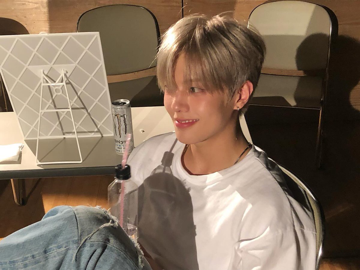 fjssl908's tweet photo. 희미한 보조개가 나를 미치게함 https://t.co/ypWPQN0AK3