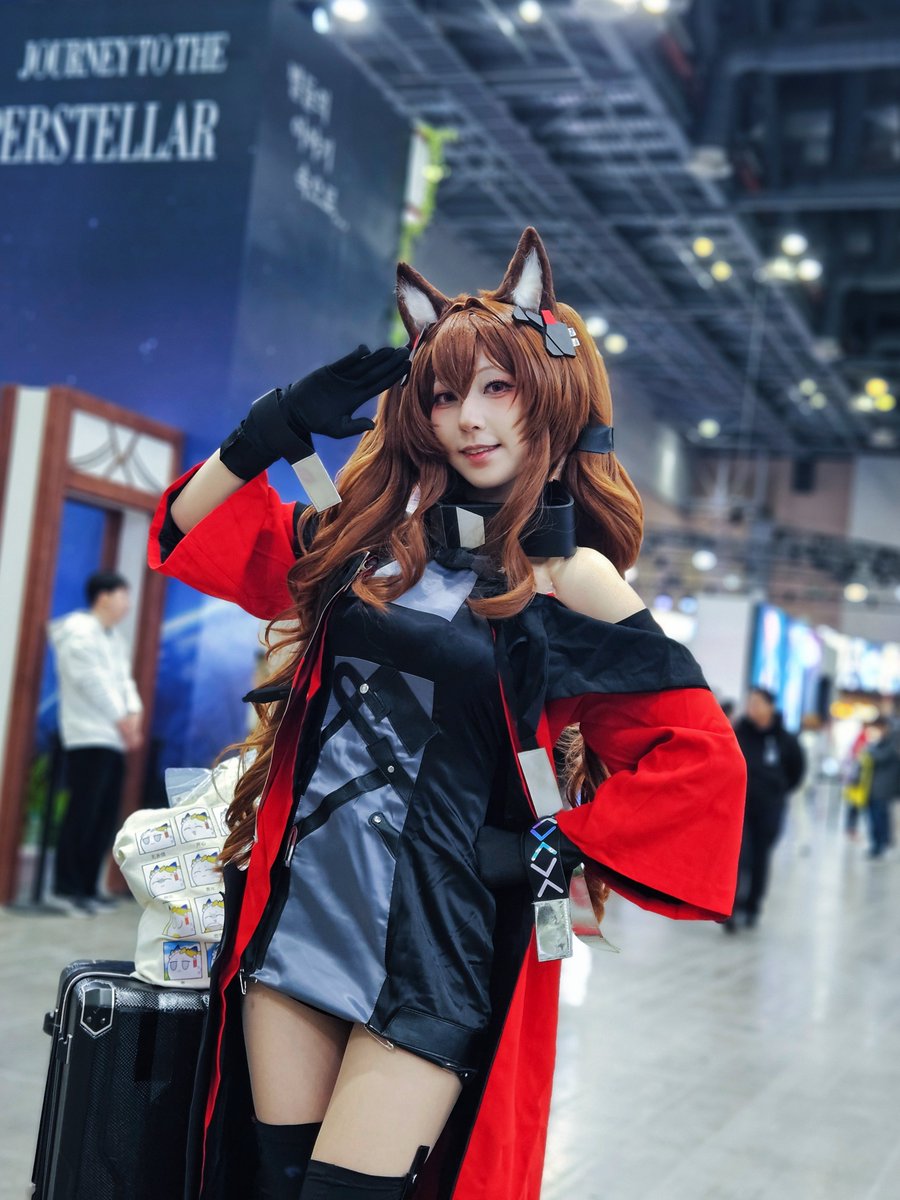 inside_buu's tweet photo. 2025.12.05
《2025 AGF》

M : @Ne_byura 
#2025agf #cosplay
#Arknights_Endfield #Gilberta https://t.co/vwxZv3omv2