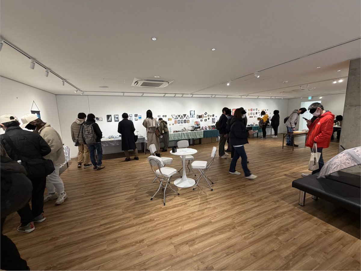 tora_cat0921's tweet photo. #獣人展  #獣人展3 
今回で3回目、そして東京に進出した獣人展にまたまたお邪魔させて頂きました！
メンバーが増えて会場も広くなり、とっても良かったです！！
4人(匹)の描く獣人たちにいつも惚れ惚れしてます🥰

↓ツリーにて購入作品や感想等載せます https://t.co/mB95w7a9gN