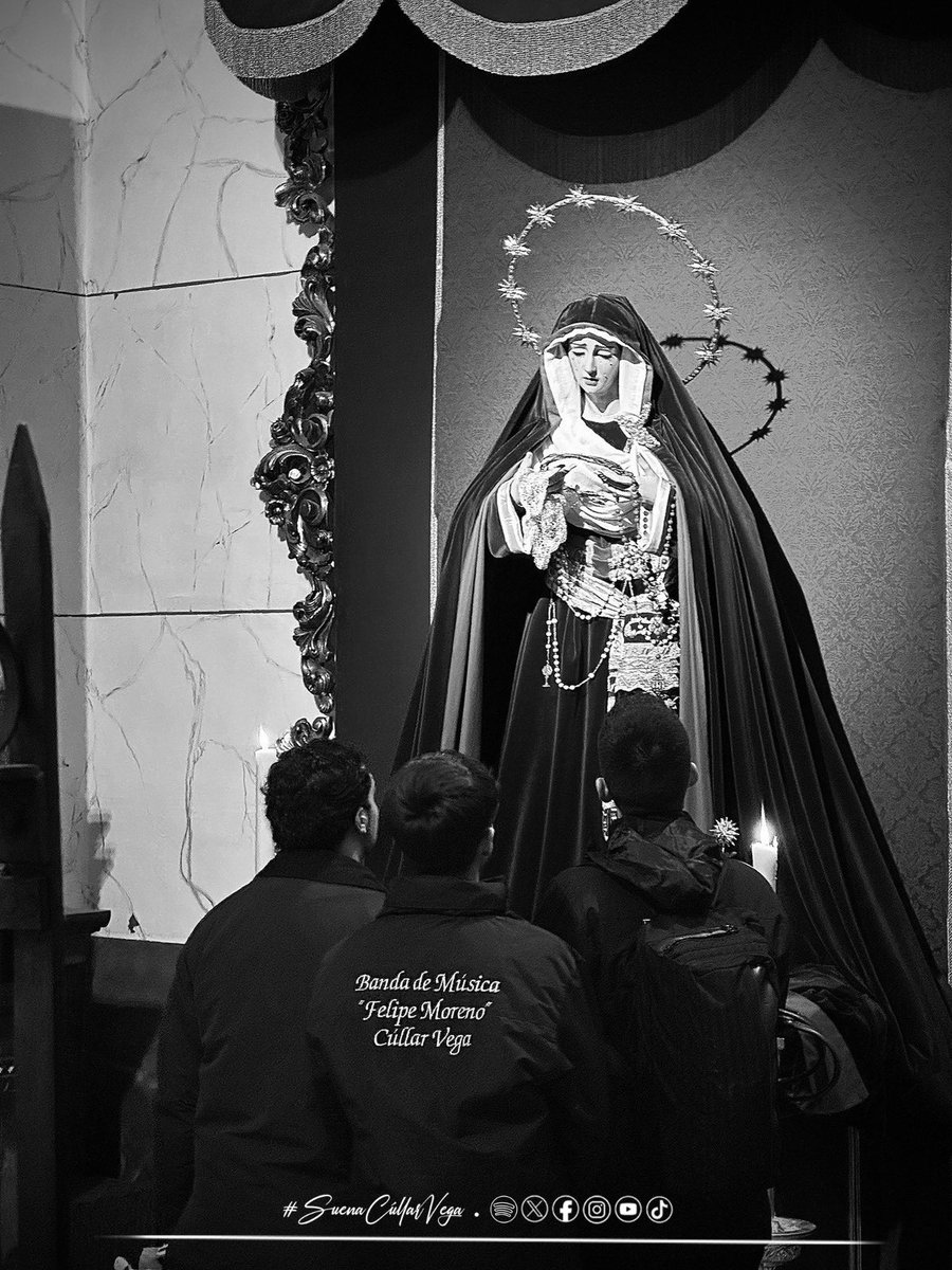 Con gozo y alegría, hoy celebramos el XX Aniversario de la Bendición de María Santísima de los Remedios, Reina y Madre de los Estudiantes. 

Deseamos a nuestra querida <a href="/estudiantesgrx/">Hermandad de los Estudiantes de Granada</a> una maravillosa jornada de celebración junto a su amantísima titular mariana.