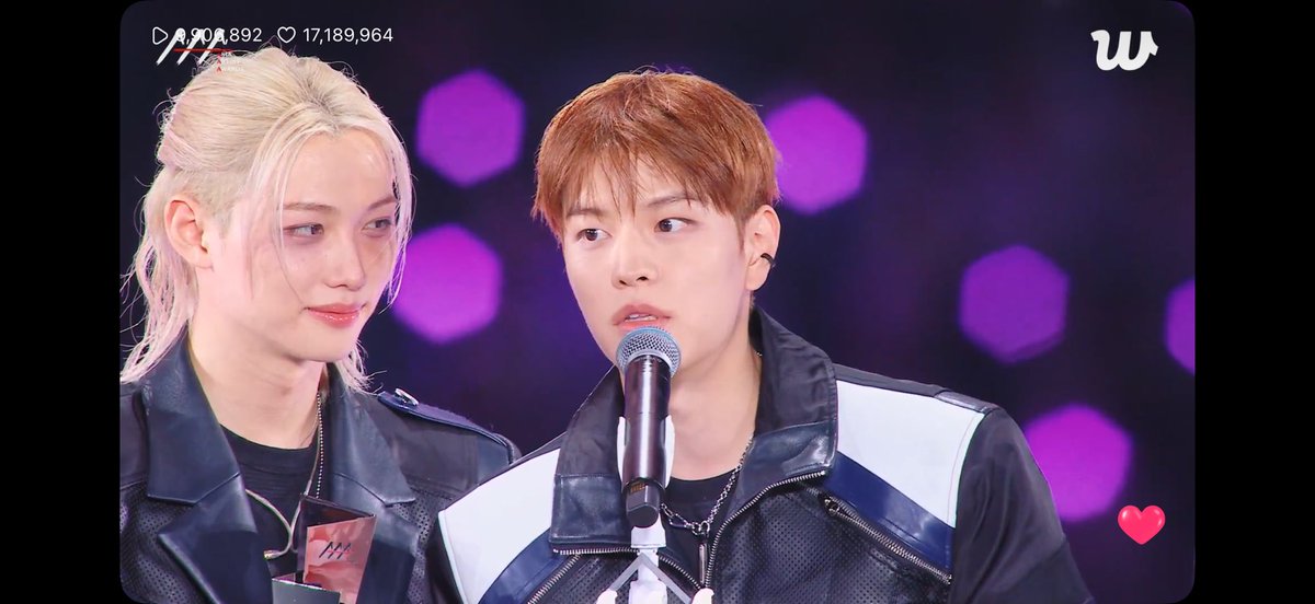 복이가 하트 왕창 달고 승민이 봄🥹