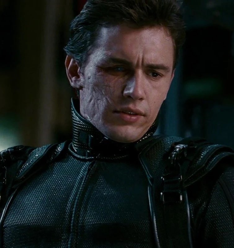 Norman in SM1:

>Never seeks help
>Never shows remorse
>Actively uses the Goblin for guidance

Norman in NWH:

>Begs Peter for help
>Shows remorse
>Destroys his mask to reject Goblin

SM1 never said the formula forced him to be evil. This is why Harry was a hero in spite of it.