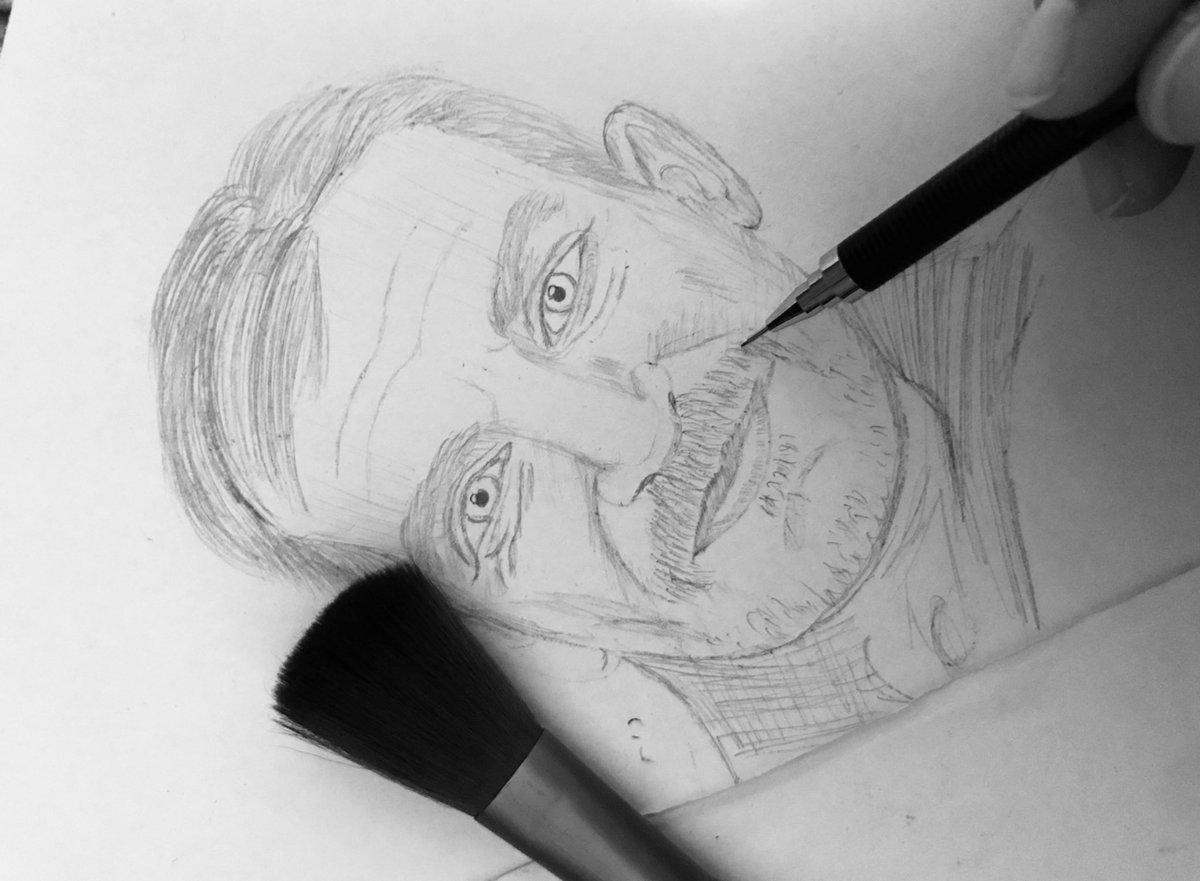 Hi! 
Drawing time.✍🏻🎨